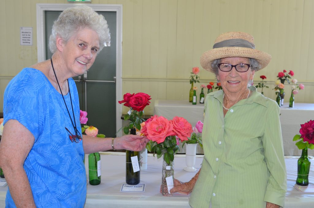 Dawn Gillam and Merle Bamberry with Merle's roses at the Autumn Flower Show. Photo Michael Cormack / Warwick Daily News
